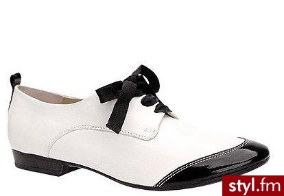 Buty są do kupienia w sklepach Kazar. Kosztują 329 zł. - Pozostałe Buty Moda