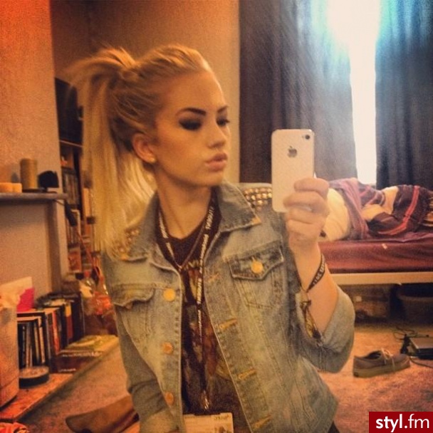  - Blond Rozpuszczone Proste Na co dzień Długie Fryzury