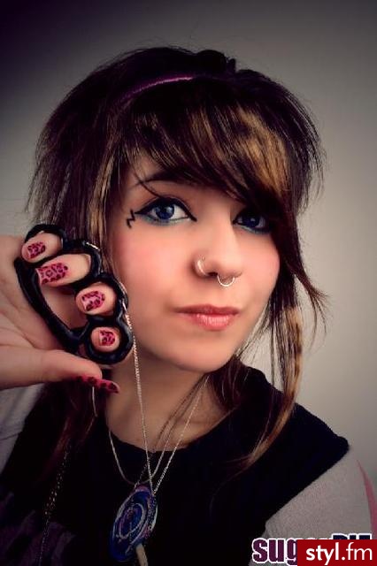 EMO Alternatywne Średnie Fryzury