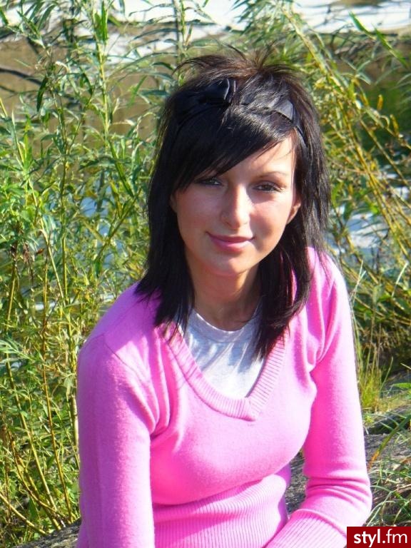 Średnie Fryzury