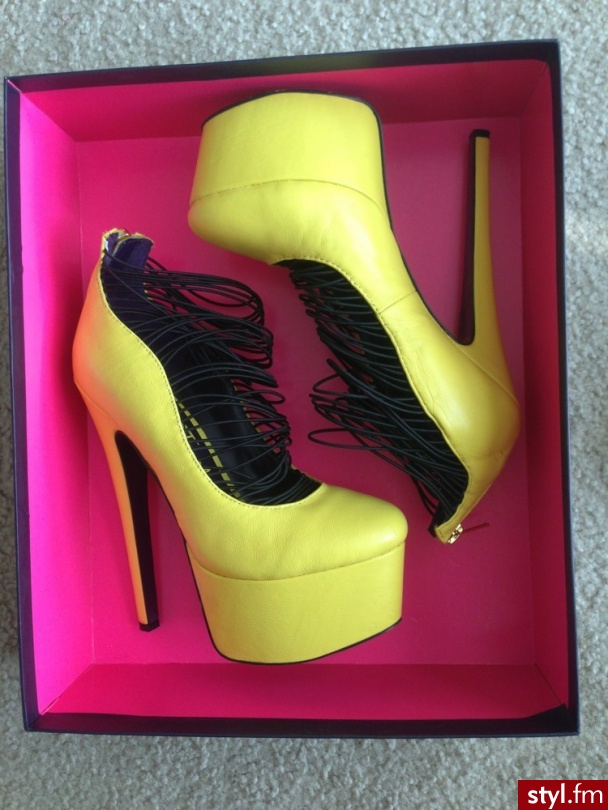 Szpilki Buty Moda