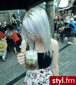 Blond Rozpuszczone Proste Na co dzień Średnie Fryzury
