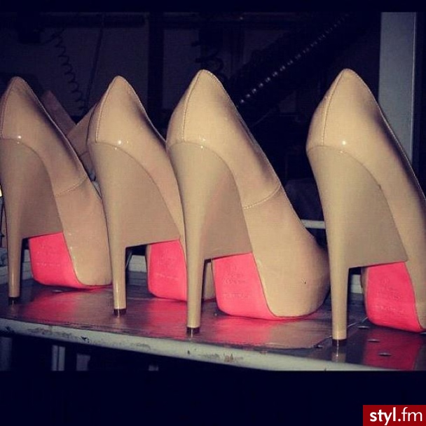 Szpilki Buty Moda