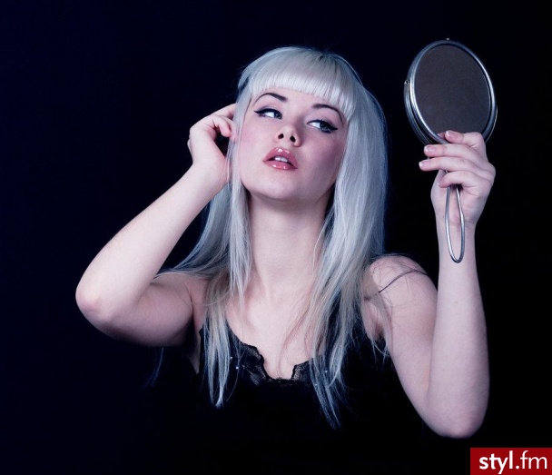 Średnie Fryzury