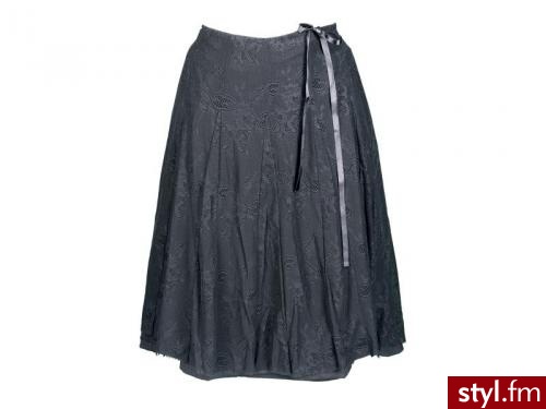 Średnie Spódnice Moda