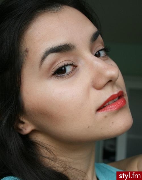 USTA USTA - revlon kiss me CORAL - Dzienne Makijaże