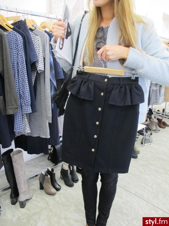 Średnie Spódnice Moda