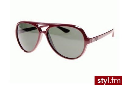 Résultats Google Recherche d'images correspondant à http://3.bp.blogspot.com/_f8AiChH-Do8/SnbQlmR8QeI/AAAAAAAAADI/HcUgguodew4/s400/ray+ban+rouge.jpg. Pobrano ze strony: http://www.google.ch/imgres?imgurl=http://3.bp.blogspot.com/_f8AiChH-Do8/SnbQlmR8 - Nakrycia głowy Dodatki Moda