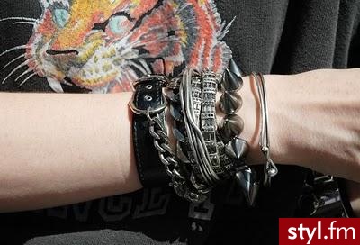 Jeżeli zdjęcie znajduje się już w galerii poproszę o link - Pozostałe Dodatki Moda