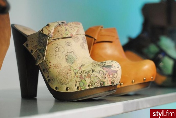 Pozostałe Buty Moda