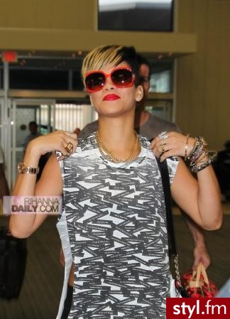 Rihanna<3 - Moda uliczna Inne Moda