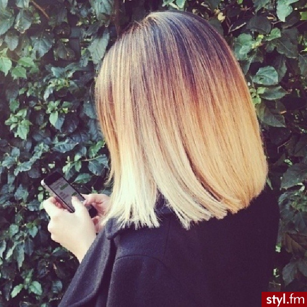 Blond Rozpuszczone Proste Na co dzień Średnie Fryzury