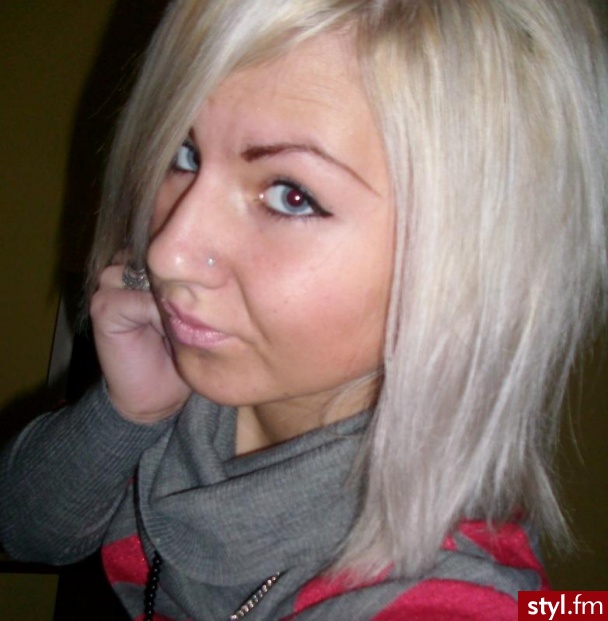 Średnie Fryzury