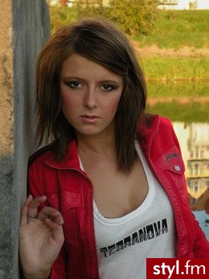 Średnie Fryzury