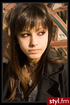 Punk Girl :) Tyle... Fryzura wszystko wyjaśnia ;) - Długie Fryzury