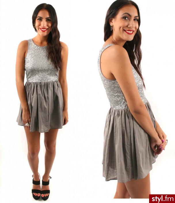 Sukienki Moda