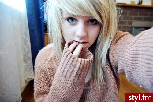 Średnie Fryzury