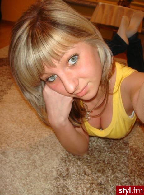 Średnie Fryzury