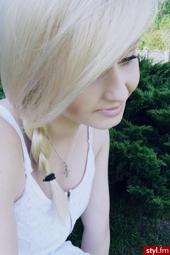  - Blond Warkocze Proste z grzywką Na co dzień Średnie Fryzury