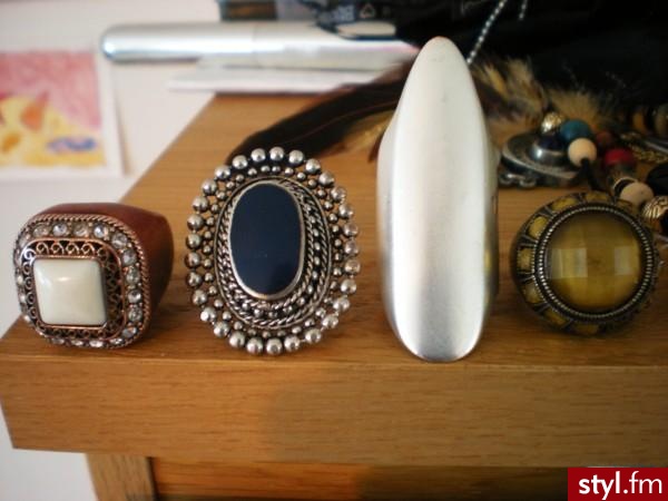 Jeżeli zdjęcie znajduje się już w galerii poproszę o link - Pozostałe Dodatki Moda