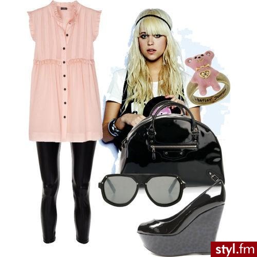 \'tuniczka koszulowa\'-Malene Birger
legginsy- LnA
pierścionek-Betsey Johnson
buty-SERGIO ROSSI
torebka-Balenciaga
okulary-MATTE AVIATORS - Styler