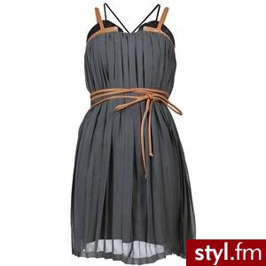 UNDERCOVER E1706 BLACK SILK PLEATED DRESS - Polyvore. Pobrano ze strony: http://www.polyvore.com/undercover_e1706_black_silk_pleated/thing?id=16292555 - Pozostałe Ciuchy Moda