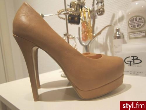 Szpilki Buty Moda