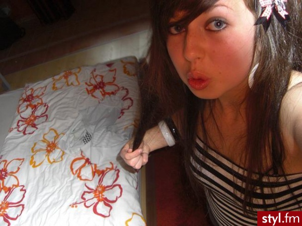 Me...xD. this is me...<333 - EMO Alternatywne Średnie Fryzury