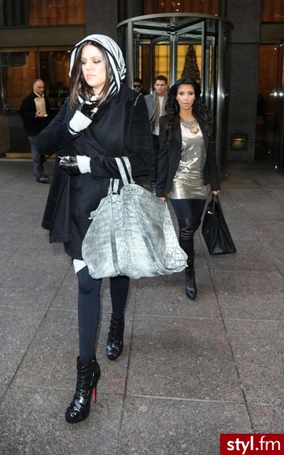 Khloe & Kim Kardashian - Moda uliczna Inne Moda