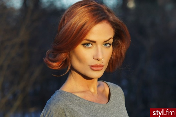 Średnie Fryzury