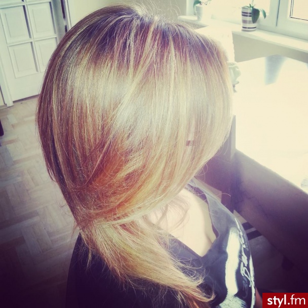 Blond Rozpuszczone Proste Na co dzień Długie Fryzury