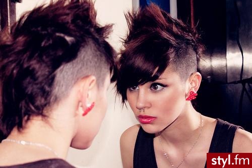 Punk Rock Alternatywne Średnie Fryzury