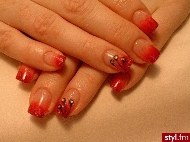 red - Paznokcie