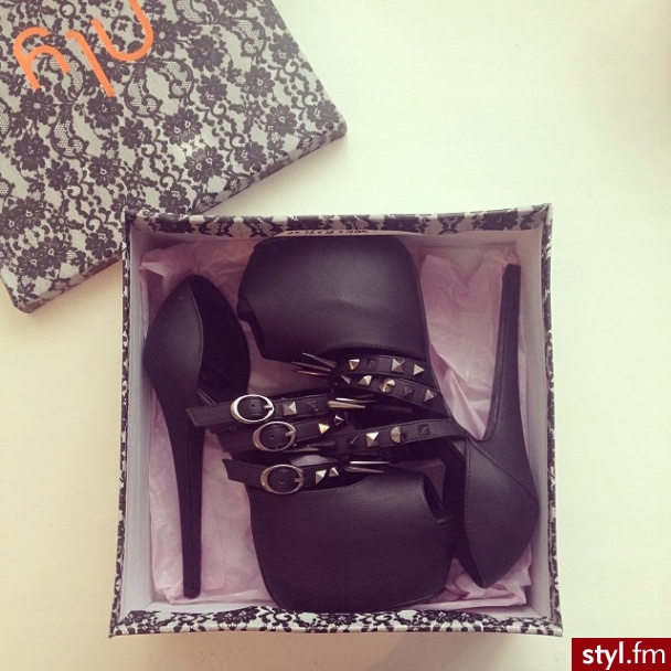 Szpilki Buty Moda