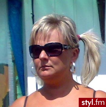 Średnie Fryzury