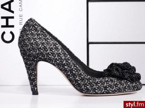 But Chanel z kolekcji pre-fall 2010 - 2011. But Chanel z kolekcji pre-fall 2010 - 2011 - Pozostałe Buty Moda