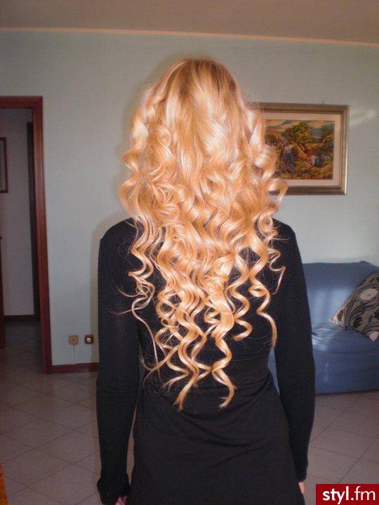Blond Rozpuszczone Kręcone Na co dzień Długie Fryzury
