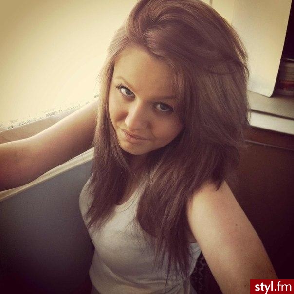 Blond Rozpuszczone Proste Na co dzień Średnie Fryzury
