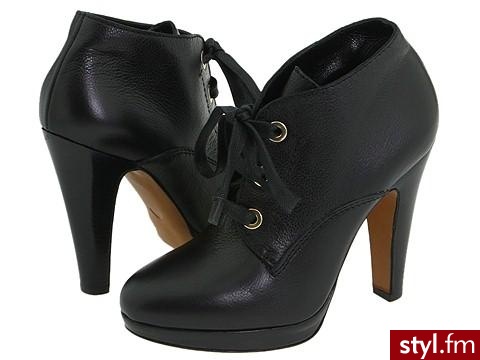 Skórzane, czarne botki od Moschino 599$ - Pozostałe Buty Moda