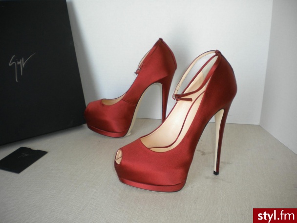 Szpilki Buty Moda