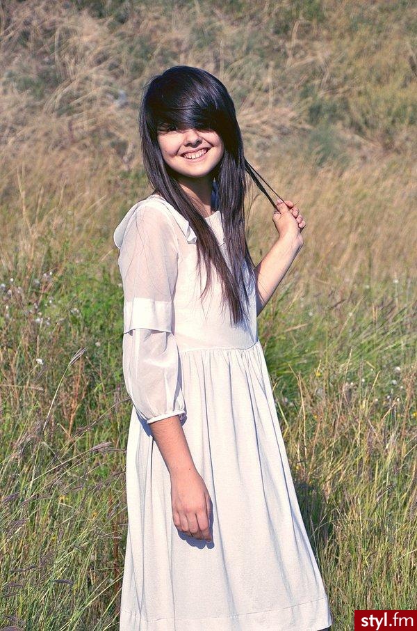 Średnie Fryzury