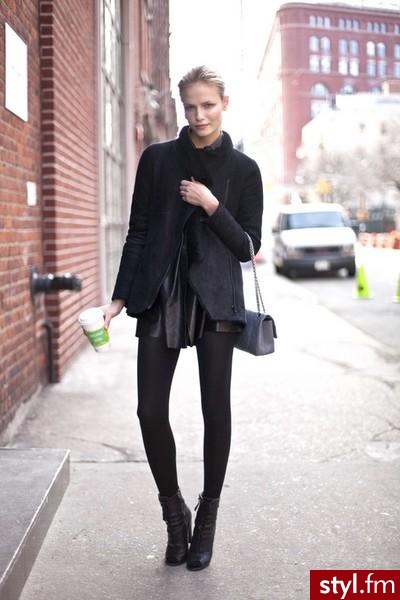 Jeżeli zdjęcie znajduje się już w galerii poproszę o link - Moda uliczna Inne Moda