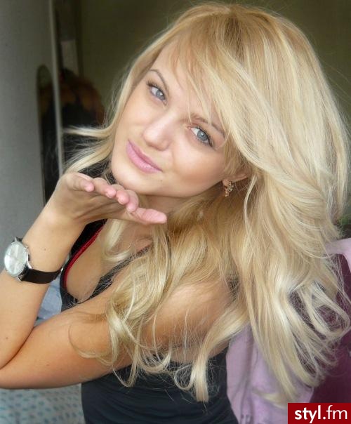 Blond Rozpuszczone Kręcone Na co dzień Długie Fryzury