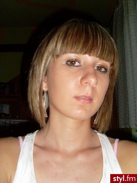 Średnie Fryzury