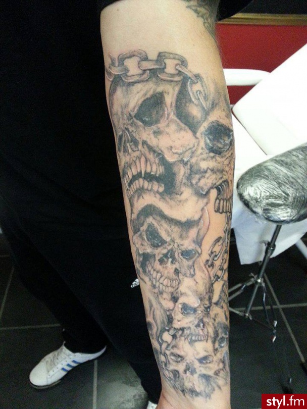 Studio JOKER :)  https://www.facebook.com/tattoo.preston?fref=ts - Tatuaże