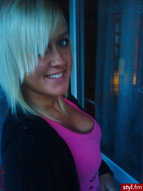 Takie ; ). . - Średnie Fryzury