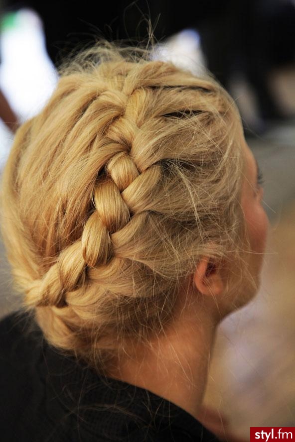 Blond Warkocze Proste Wieczorowe Długie Fryzury