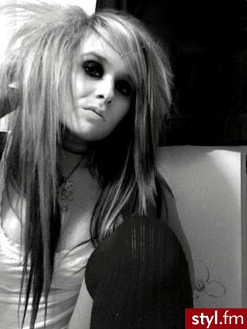 <3 - EMO Alternatywne Średnie Fryzury