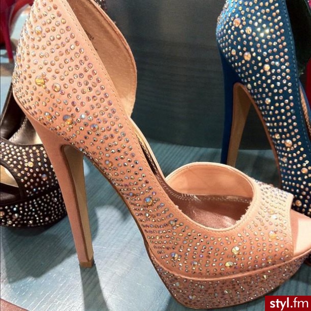 Szpilki Buty Moda