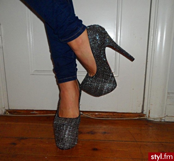 Szpilki Buty Moda